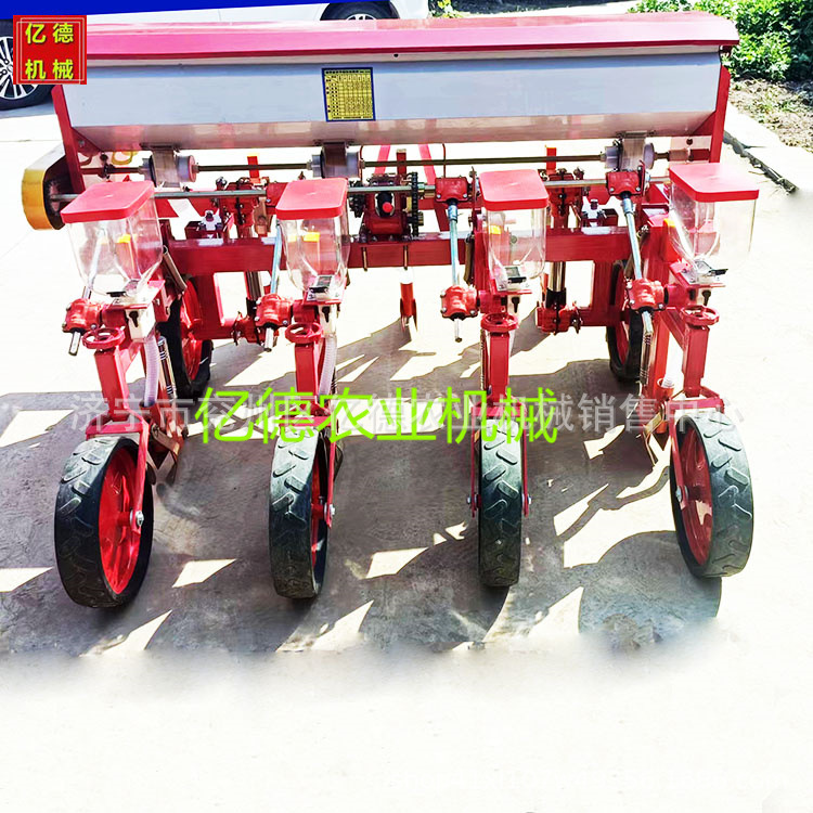 新款拖拉机配套蔬菜精播机谷子高梁施肥播种覆土镇压一体机油菜机