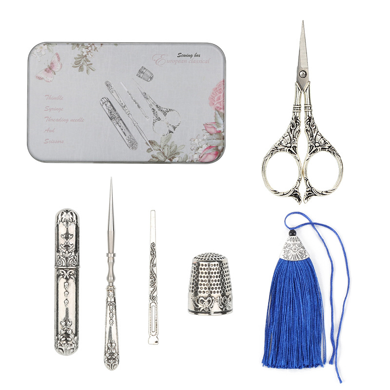 Lily Silver Set de 5 piezas con agujas y borlas