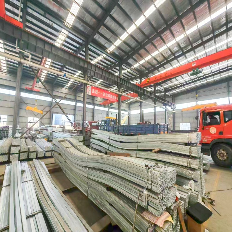 厂家现货50*5镀锌扁钢热轧扁铁条 40*4接地镀锌扁铁 热镀锌扁钢