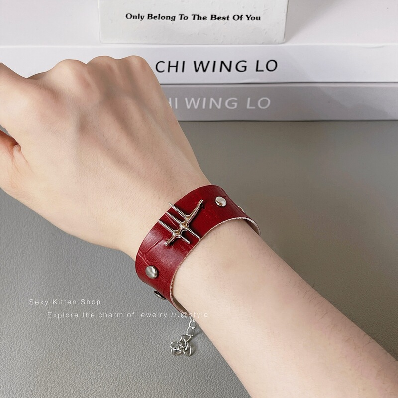 Subculture Punk Style Diablo Style Red Hot Girl Bracelet Niche Hip Hop y2k Retro European and American Style Leather Bracelet