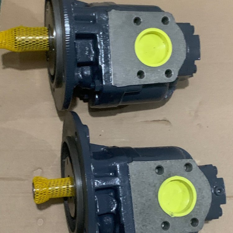 德国原装进口克拉克BT 7 BZ 0CK 51 多元醇专用泵 KF50RF1齿轮泵