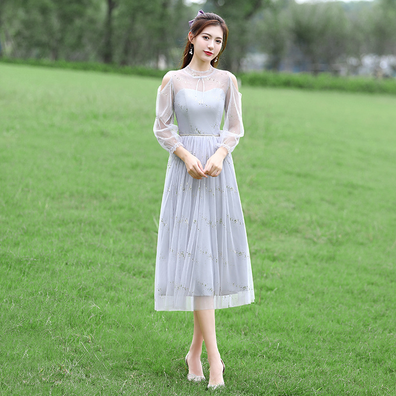 Светло-серый (круглый вырез B, длинные рукава) 005