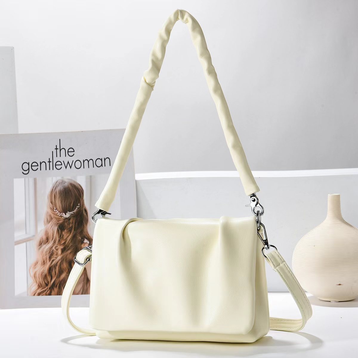 Gran capacidad de estilo extranjero versátil bolso de mano simple 2025 nuevo bolso de alto rendimiento bolso de hombro para mujeres image 10