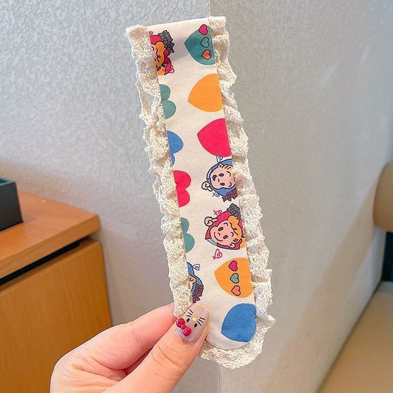 Coreano de borde ancho peinado