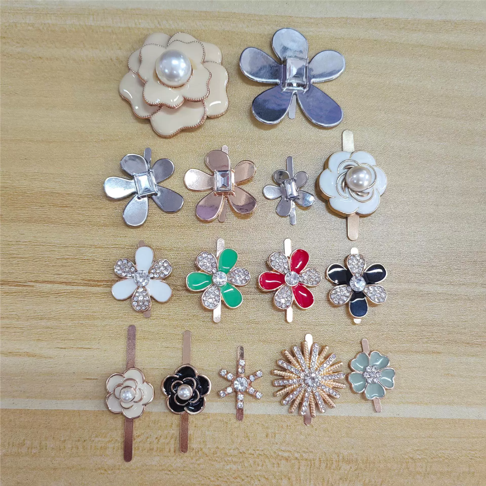 Спот новые лепестки пряжки пряжка пряжка фабрика пряжка пряжка цветка с вставкой для футляра фурнитура