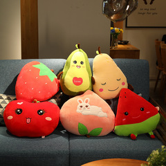 新款可愛水果桃子蘋果抱枕毛絨玩偶創意兒童玩具地推禮品娃娃批發