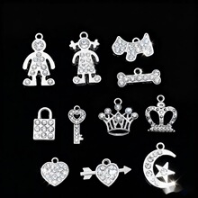 ���M���H�������к�Ů��С�����^耳��i���ں�����ļ�������