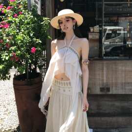 东南亚海边度假波西米亚套装女夏荷叶边挂脖衣烫钻半身裙两件套
