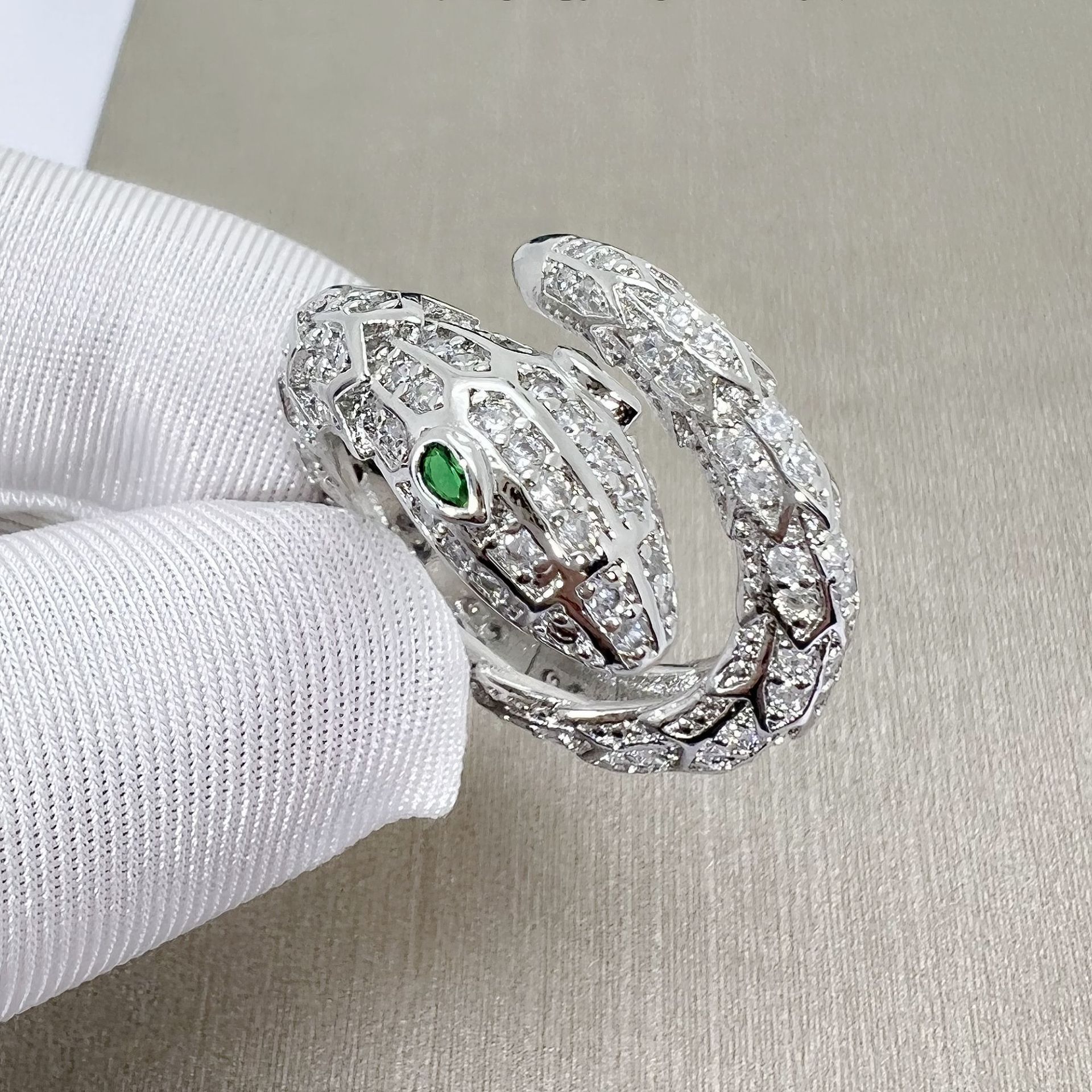 Classic stone inlay with zircon