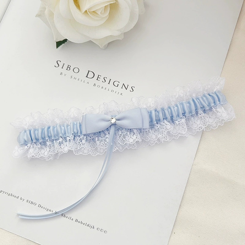 White leg strap with bow for bride, European style