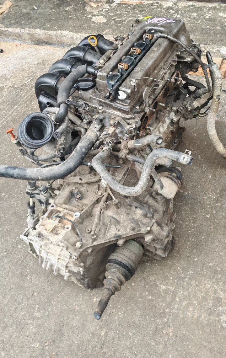 Suitable for Toyota Corolla 1.8L Corolla 1.8 1Zz Engine Assembly with Transmission Assembly