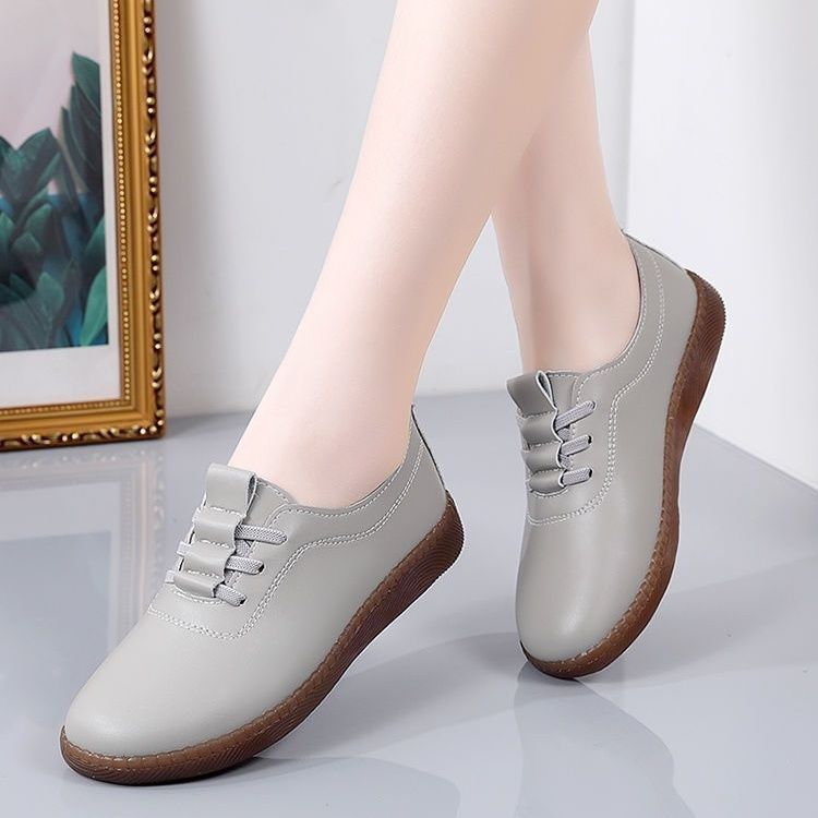 Zapatos de cuero suave para mujer zapatos de mujer planos de primavera y otoño tendón de res zapatos de guisantes de fondo suave zapatos antideslizantes ligeros para madres de mediana edad