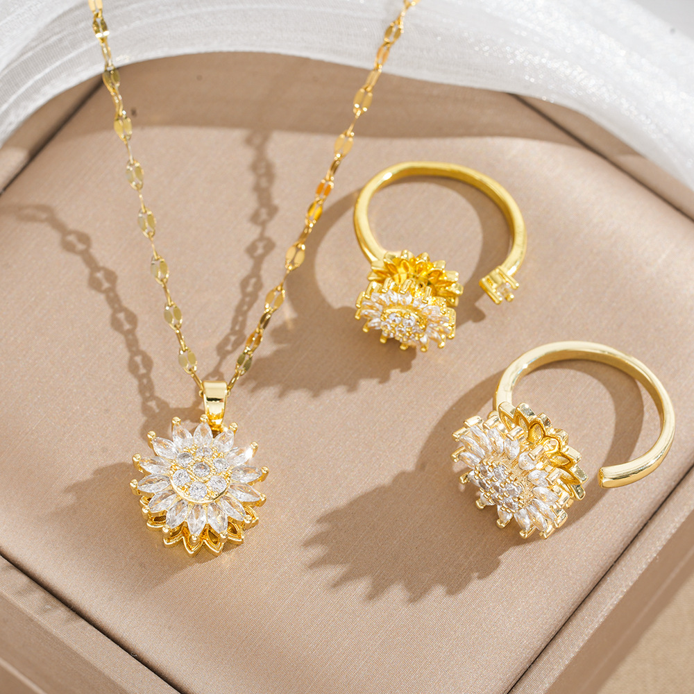 Rotatable Sunflower Necklace and Ring Two-Piece Set, Stainless Steel Titanium Steel, Anti-Fade, High-End Zircon Clavicle Chain