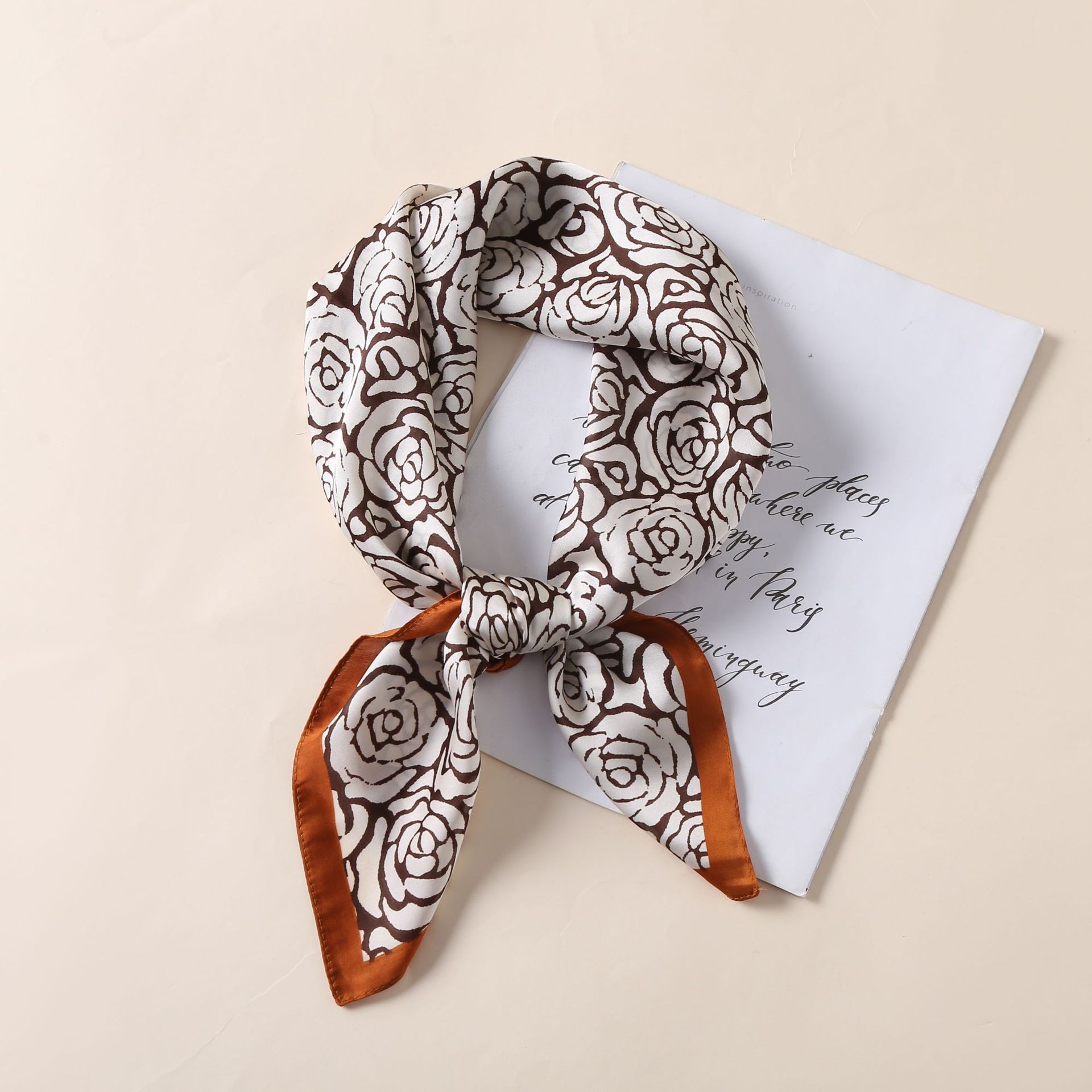 70cm bufandas cuadradas bufandas de seda pequeña fragancia camellia impresión de seda bufandas profesionales bufandas delgadas de alto nivel