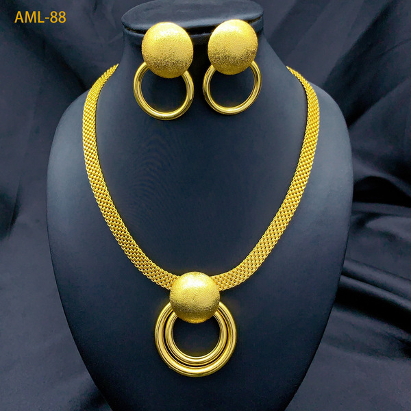fashionable elegant universal set