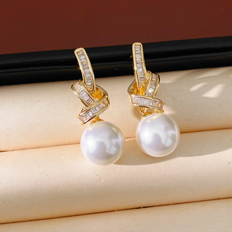 Agujas de plata de piedra de plegado flores perlas pendientes coreanos temperamento de moda ligero lujo alta sensación auriculares al por mayor image 8