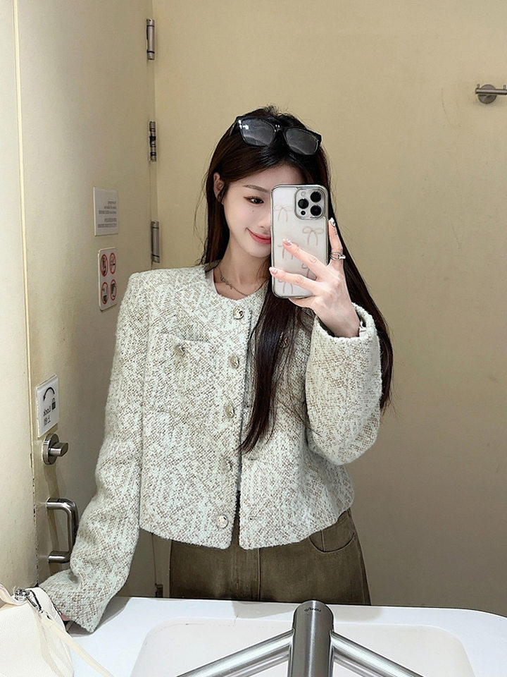 Áo khoác ngắn nữ dáng Chanel chất liệu dạ len phối sợi mohair, tay dài cổ tròn — màu xanh nhạt