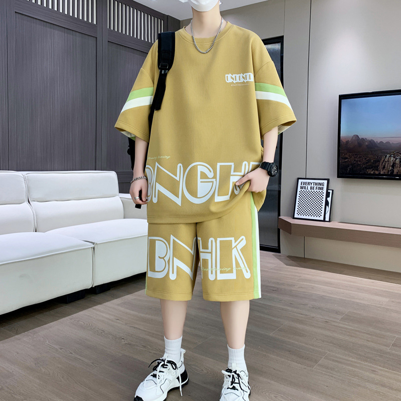 Casual Suit Boys Short-Sleeved Summer 2025 New Youth Men's Handsome Trendy Student T-Shirt Two-Piece Set