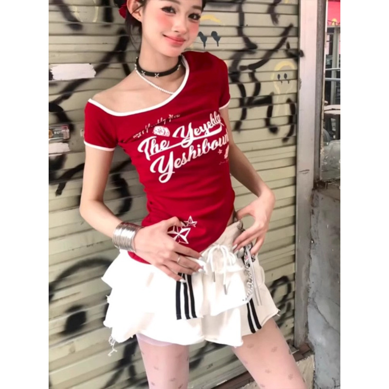 美式辣妹运动风斜肩红色短袖T恤女夏季修身显瘦不规则露肩上衣潮|undefined
