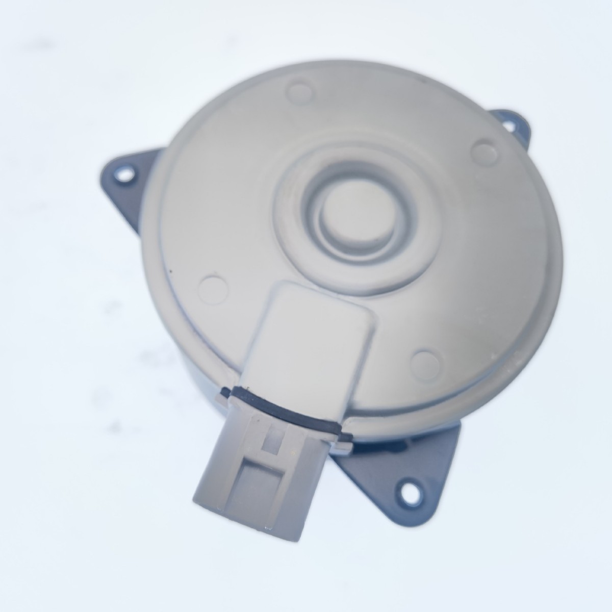 Car Fan Motor Electronic Fan 16363-0m020 Vios'03-12 Yaris'06-12 Altis'0