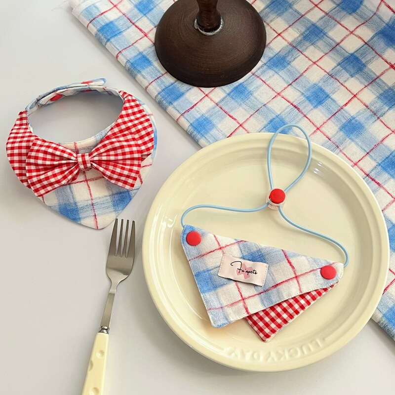 South Korea blue plaid pet triangle towel cat dog bib shawl cotton pet saliva towel teddy scarf