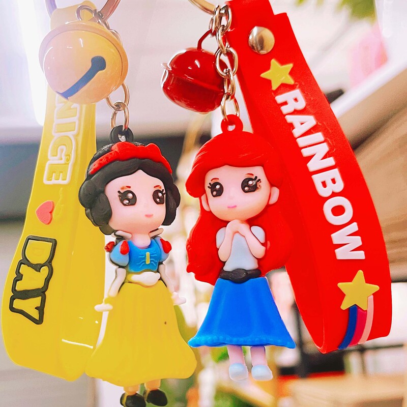 Creative Cartoon Princess Girl Jewelry Keychain Couple Car Keychain Personalized Snow White Mobile Phone Accessories