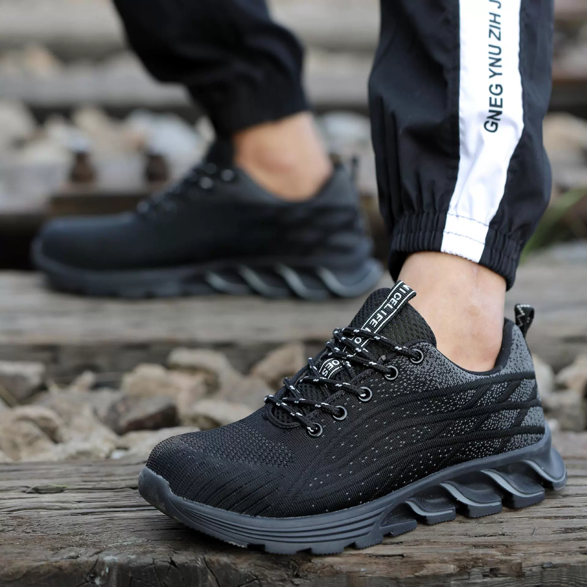 Рабочая обувь для защиты труда, трансграничная защита от ударов и проколов, легкая, дышащая, нескользящая, всесезонная защитная обувь, оптовые мужские модели