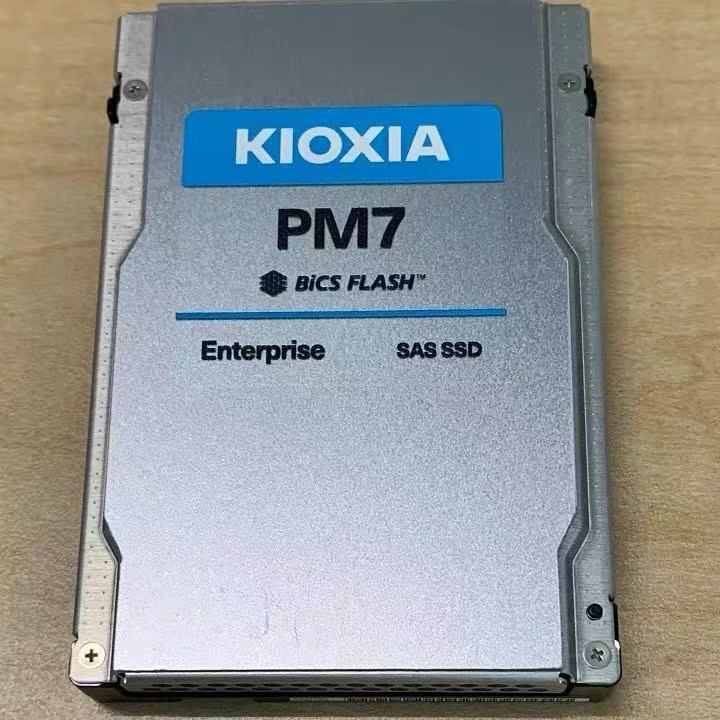 Kioxia Kpm71Vug6T40 Pm7-V 6.4Tb 2.5inch Sas Enterprise Solid State Drive