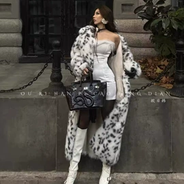 皮草;半身裙;女式皮衣