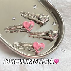Sweet and Cool Girl Style Metal Pink Heart Big Water Diamond Duckbill Clip with Shiny Silver Sweet Wave Edge Alloy Hair Clip