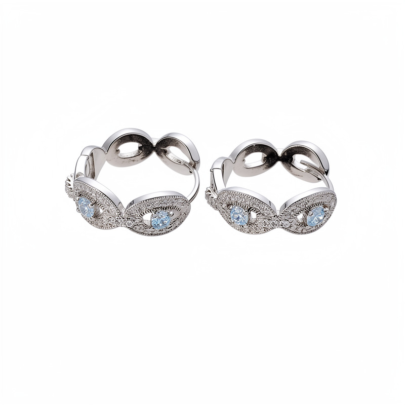 Zircon estrellas redondas huecos perfiles de aretes de estilo de estilo personales de nicho ligero lujo alta sensación auriculares al por mayor