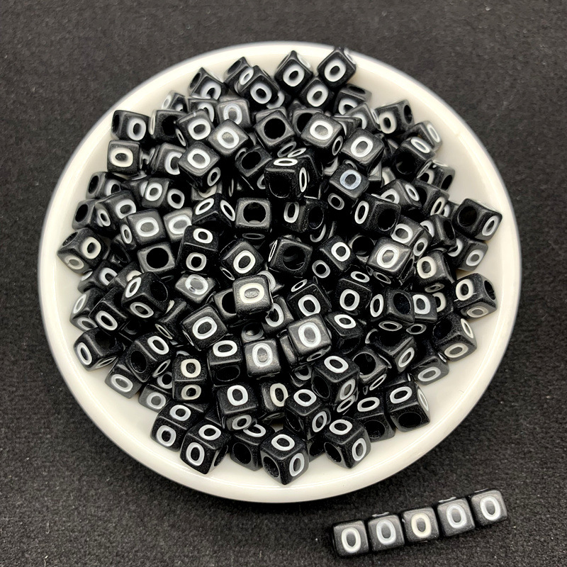26 letras cuadradas blancas acrílicas de fondo negro inglés de una sola letra diy accesorios de beads material de beads sueltos image 21