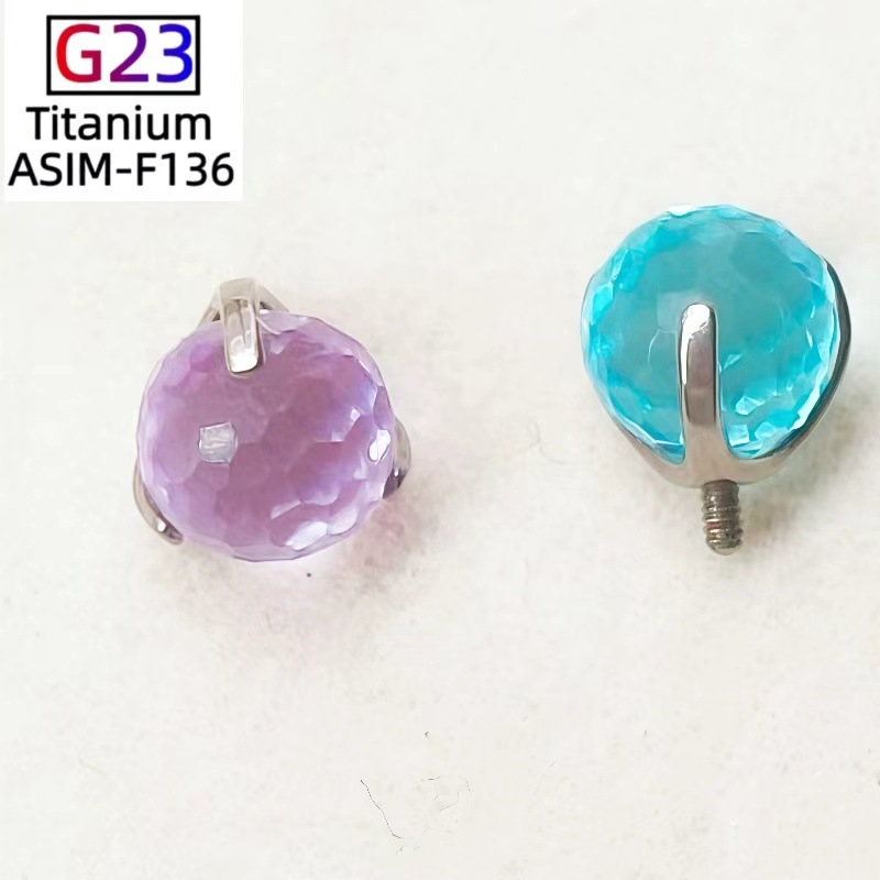 Silver pointed spike labret stud material detail