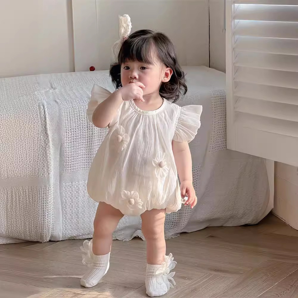 Ropa de bebé Summer Encaje Mangas de una pieza Mujer Bebé Estilo occidental Luna llena Cien días Princesa mamelillo delgado