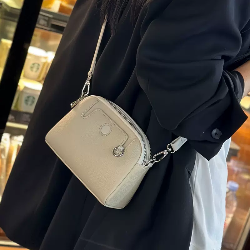 真皮女包2025夏新款单肩白色小包包女时尚妈妈放手机包百搭斜挎包