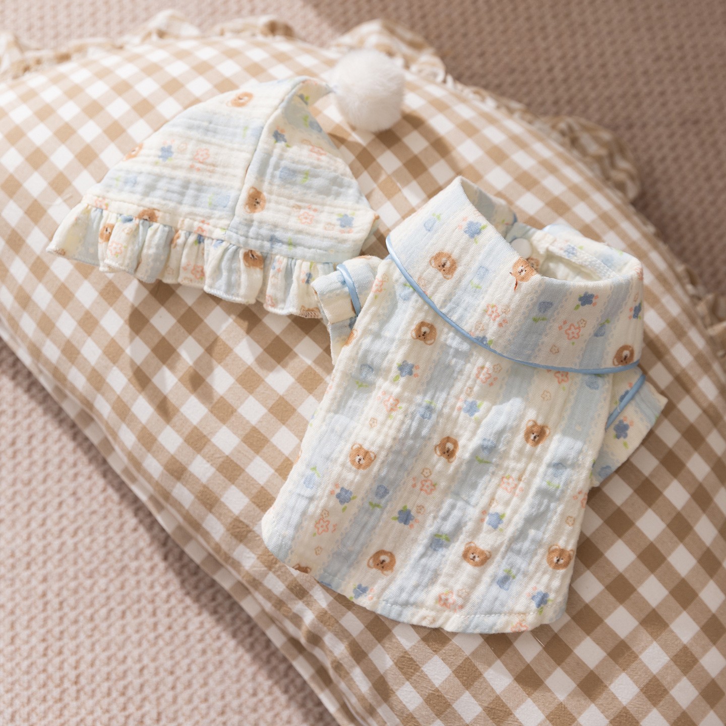 Синяя осенняя шапка, с медвежатами