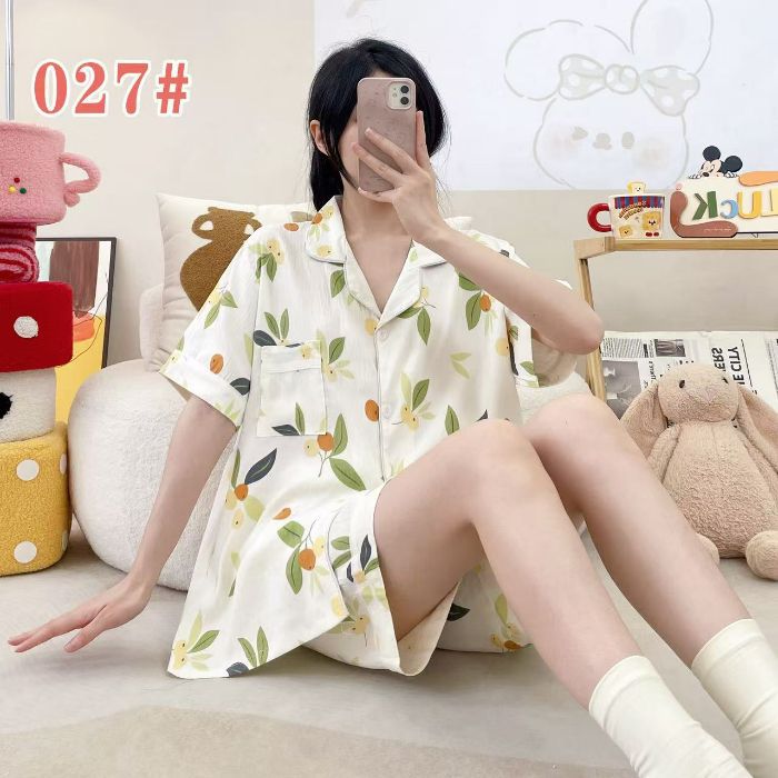 Venta al por mayor transfronteriza de punto caliente verano pantalones cortos de manga corta pijamas rebeca de mujer solapa linda nube de dibujos animados algodón servicio a domicilio