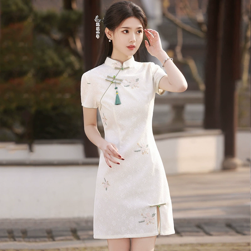 Высококачественный чонсам женский маленький короткий иностранный летний новый кружевной вышивкой ретро китайский стиль улучшенное платье