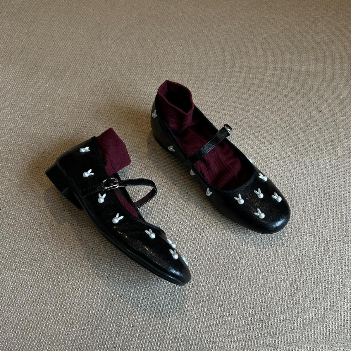 Versión de piel de oveja ~ estilo francés de noche viento perla conejo con una palabra con zapatos de mujer retrógrados superficiales zapatos de cuero único plano
