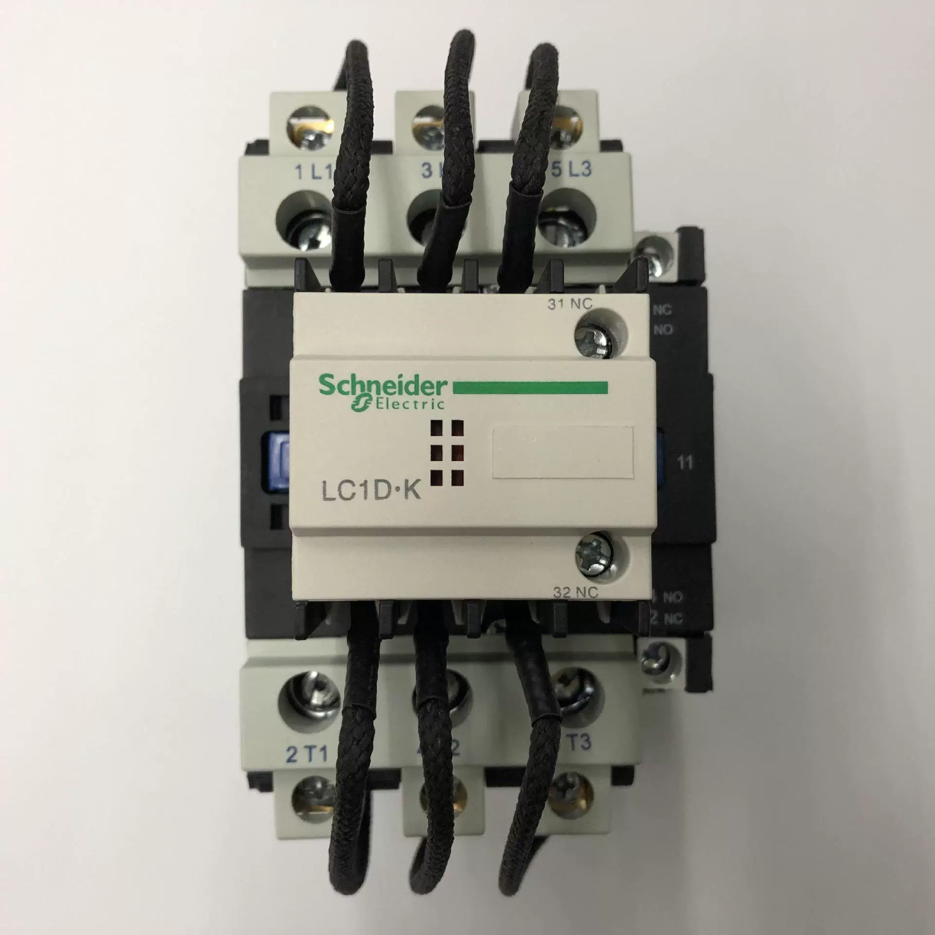 Оригинальный трехступенчатый импульсный емкостный контактор переменного тока Schneider LC1DPK12M5C AC220V