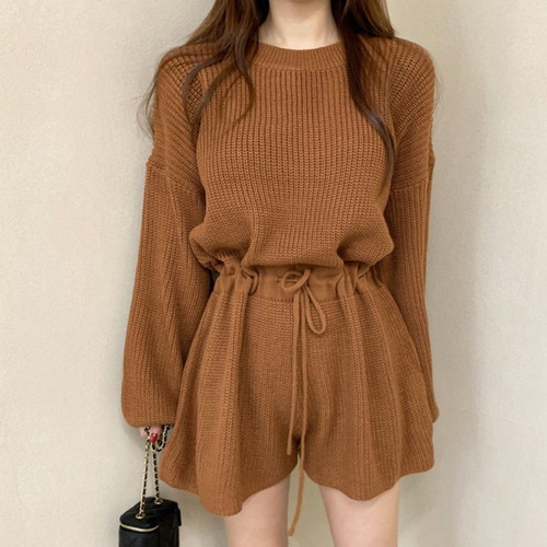 Chic Korean winter and autumn niche retro round neck drawstring waist-cinch long sleeve knit wide-leg jumpsuit short pants