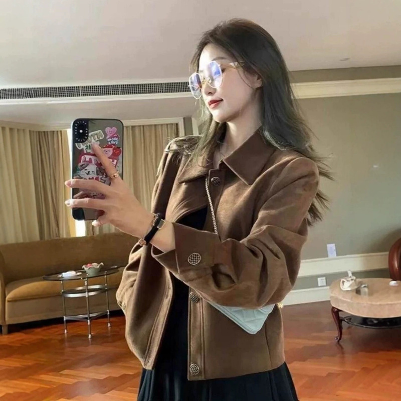 Women's short suede jacket, 2026 spring, autumn, winter new vintage loose-fitting jacket for petite women, trendy Women's short suede jacket, 2026 spring, autumn, winter new vintage loose-fitting jacket for petite women, trendy