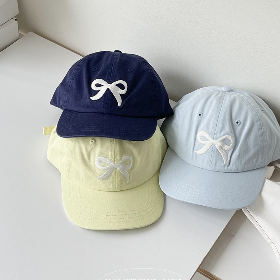 Ins nicho plano de arco bordado gorra de lengua de mujer primavera nueva versión coreana de la calle de la gorra de béisbol flexible superior