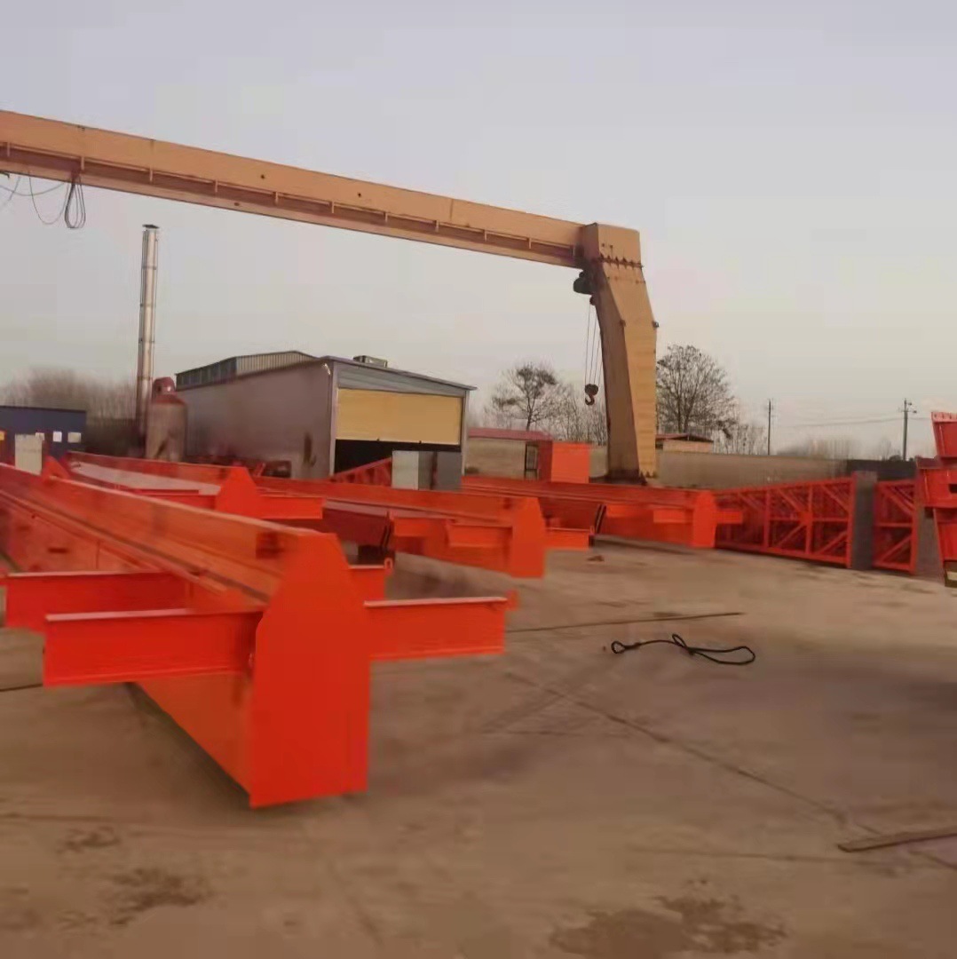 厂家直销双福门式起重机 起重机维修，起重机办证蔡13635459098