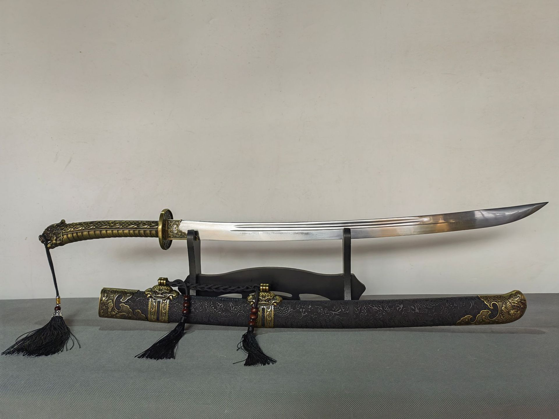 26寸黑色包革雁翎刀