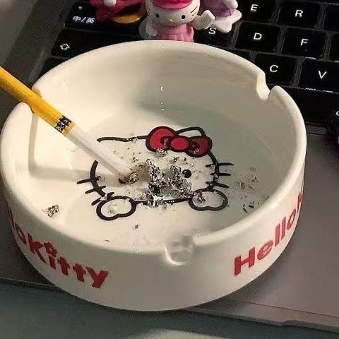 送给男朋友礼物Hello Kitty烟灰缸新款可爱潮流高颜值陶瓷其他家|undefined