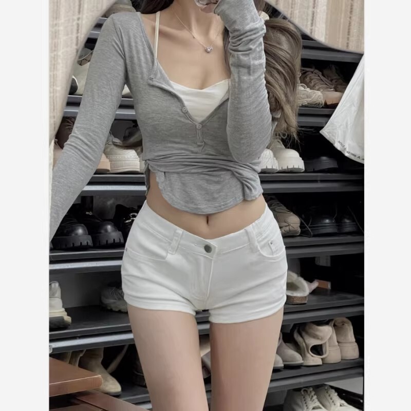 2026 New White Denim Shorts for Women, New Low-Waist Slim-Fit Stretchy Versatile Hot Pants That Hug the Hips 2026 New White Denim Shorts for Women, New Low-Waist Slim-Fit Stretchy Versatile Hot Pants That Hug the Hips
