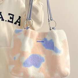 毛毛包女2025冬季新款蓝粉兔毛绒手提包单肩包大学生大容量托特包