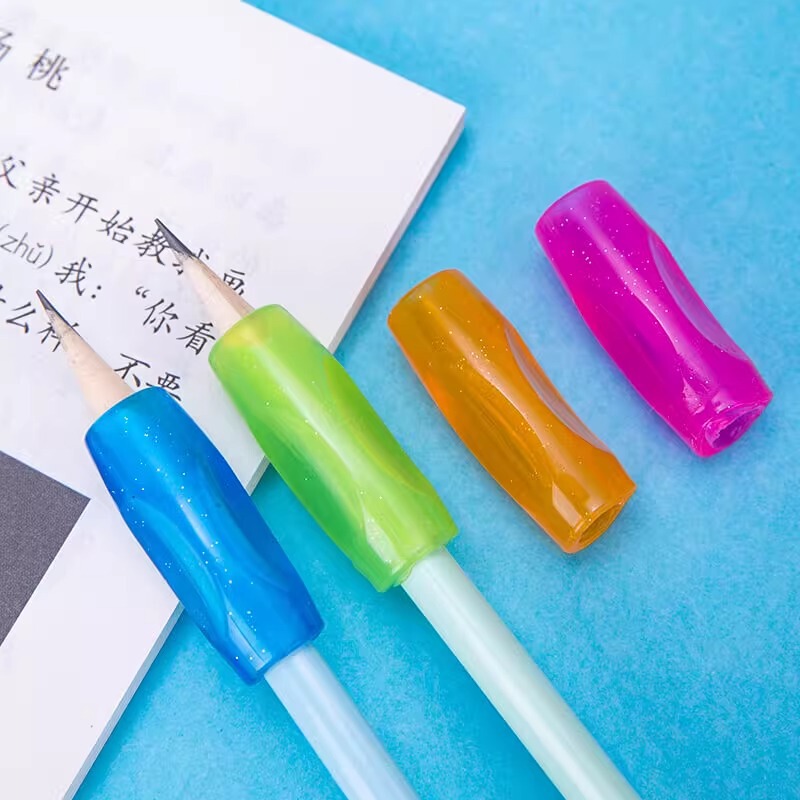 デリ 0507 学生ペンホルダー幼稚園赤ちゃん学習姿勢ペンセットソフトゴム鉛筆セットペンの持ち姿勢を修正する|undefined