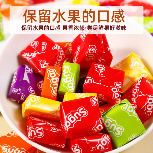 Japanese-style canned candied sweet-and-sour snowflake kumquats with licorice, a trendy dried fruit treat—soft candy perfect as New Year's gifts or festive snacks.